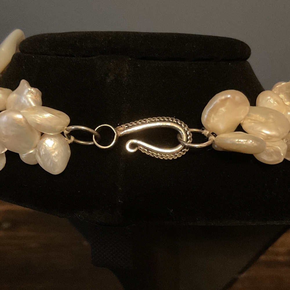 Freshwater Pearl, Mother of Pearl and Quartz Necklace - Picture 5 of 5